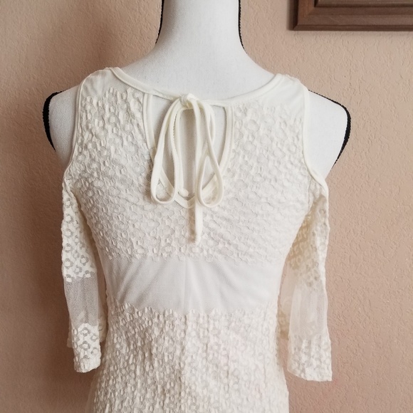 Pretty lace top this is so cute on summer - Picture 2 of 2